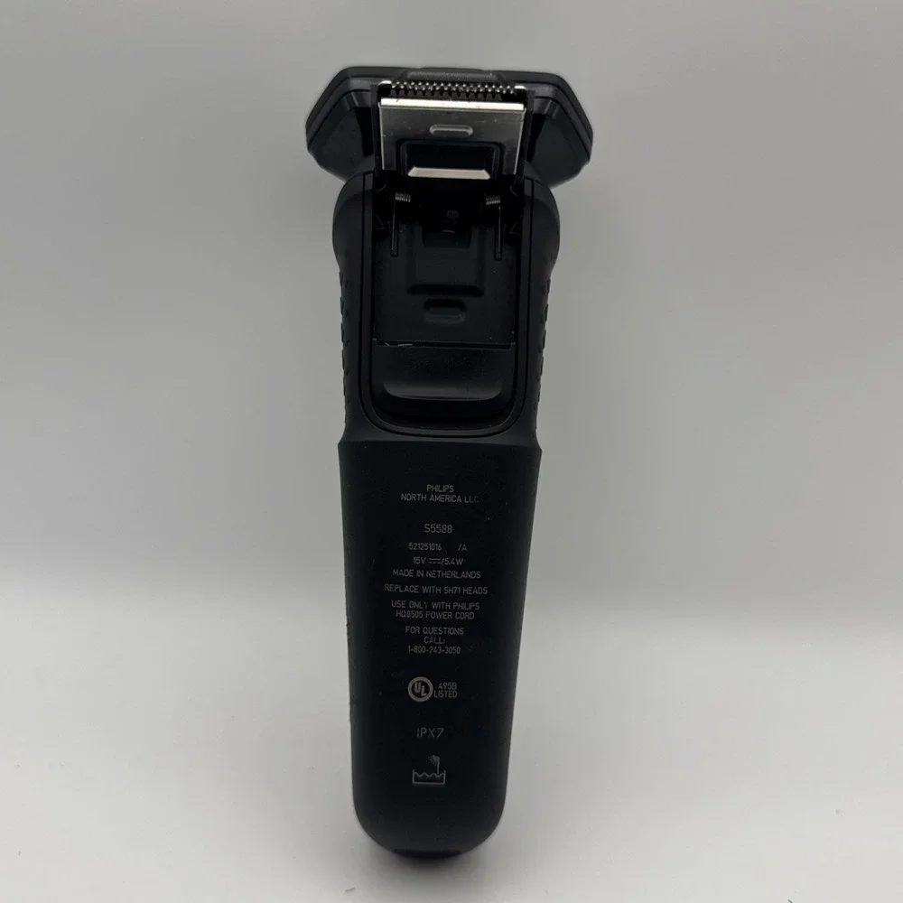 Philips Norelco Series 5000 Electric Shaver ONLY Rechargeable Wet & Dry S5588